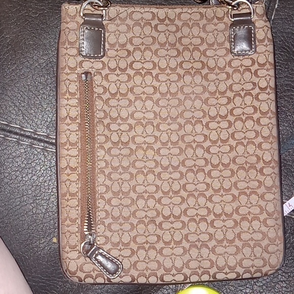 COACH Signature Crossbody EUC - Picture 14 of 16